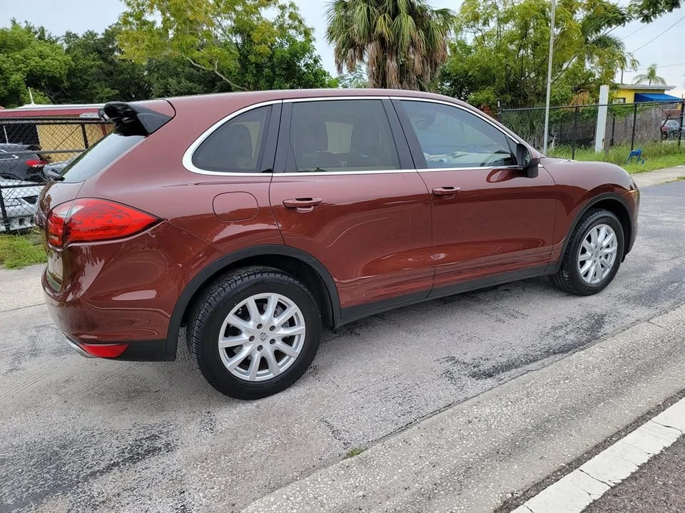 2012 Porsche 958 Cayenne - Image 6 of 15