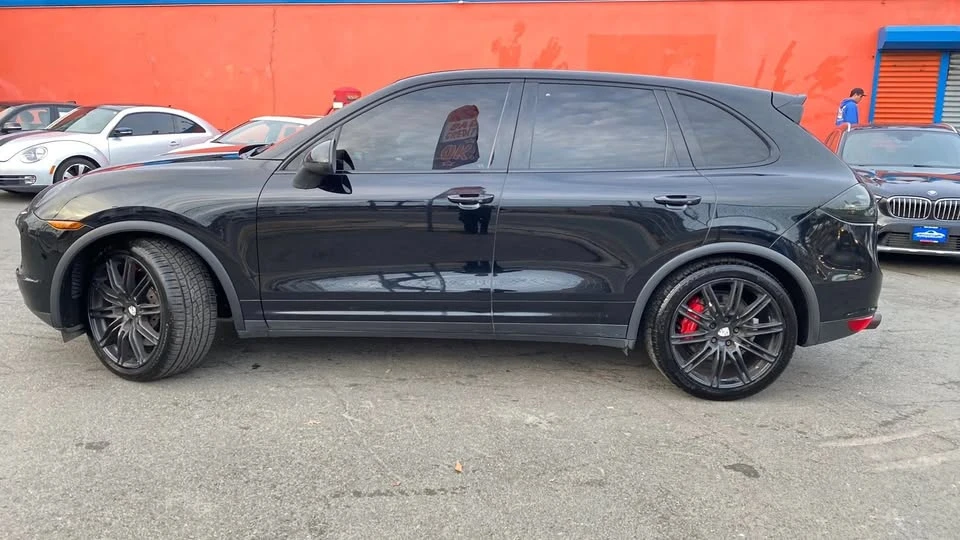 2012 Porsche 958 Cayenne - Image 3 of 16