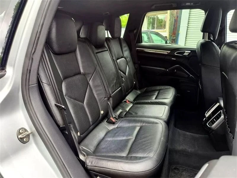 2012 Porsche 958 Cayenne - Image 15 of 20
