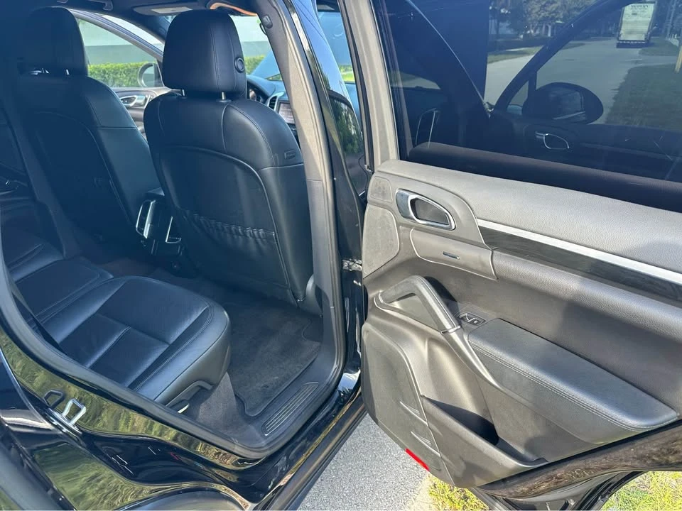 2012 Porsche 958 Cayenne - Image 11 of 14