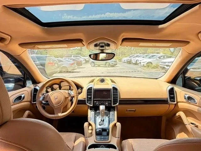2012 Porsche 958 Cayenne - Image 18 of 20