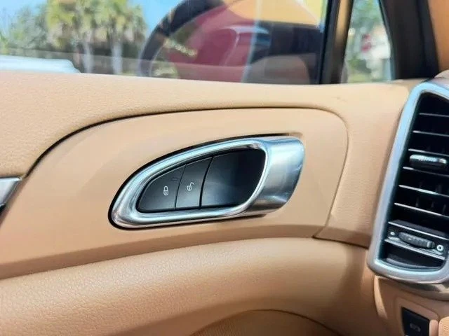 2012 Porsche 958 Cayenne - Image 19 of 20