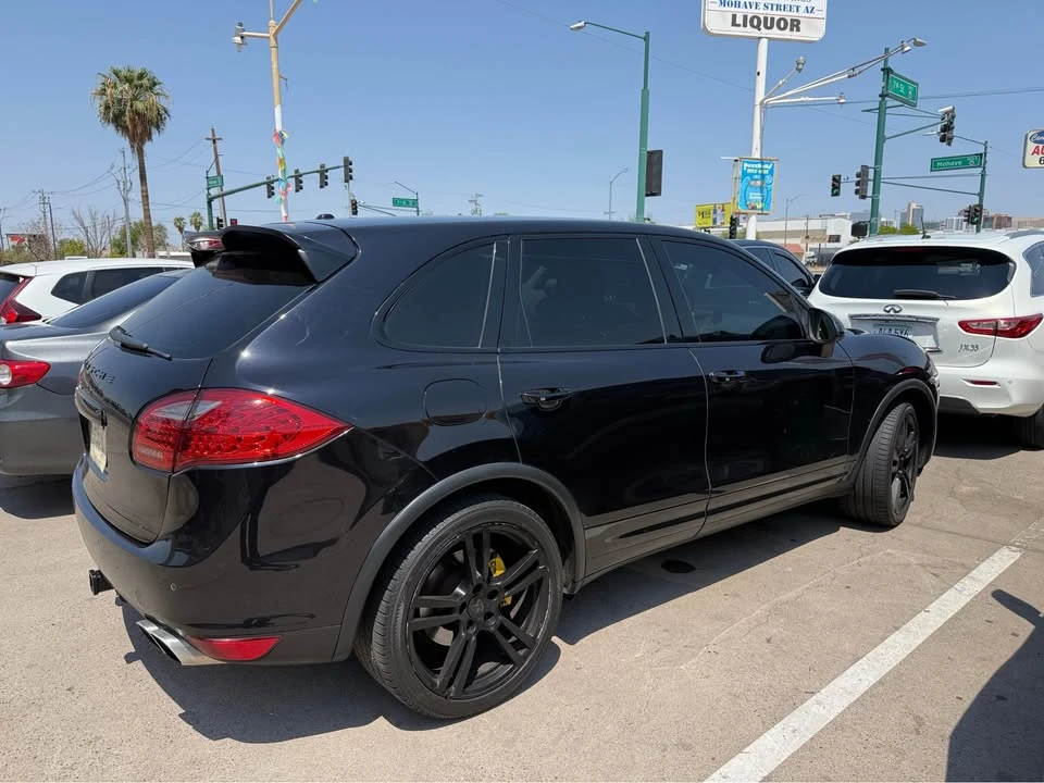 2012 Porsche 958 Cayenne - Image 2 of 3