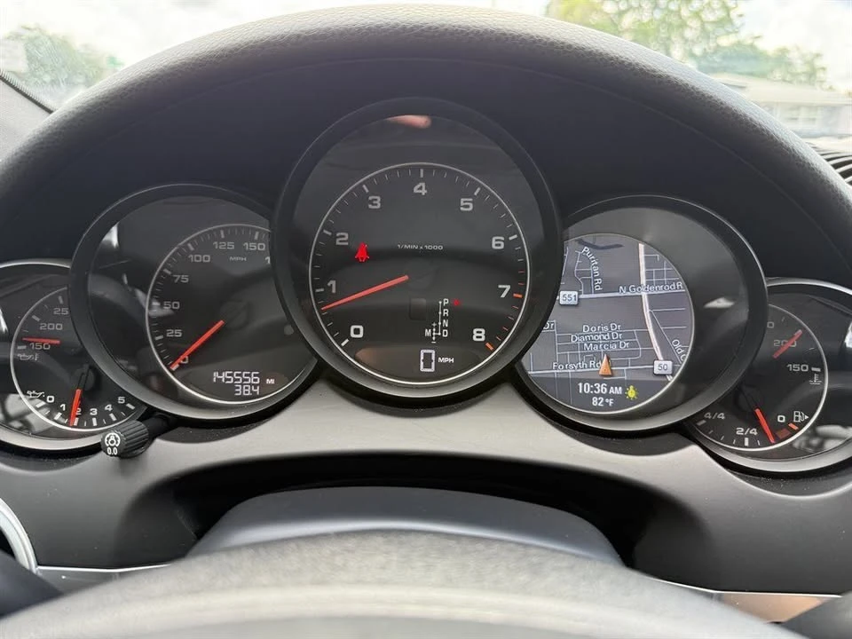 2012 Porsche 958 Cayenne - Image 7 of 17