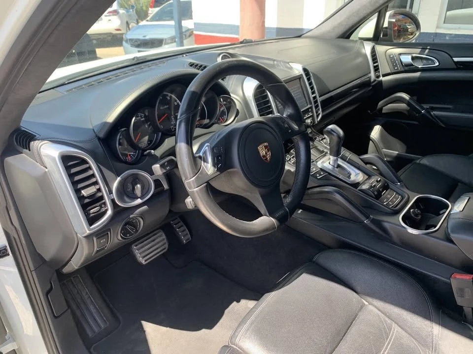 2012 Porsche 958 Cayenne - Image 15 of 20