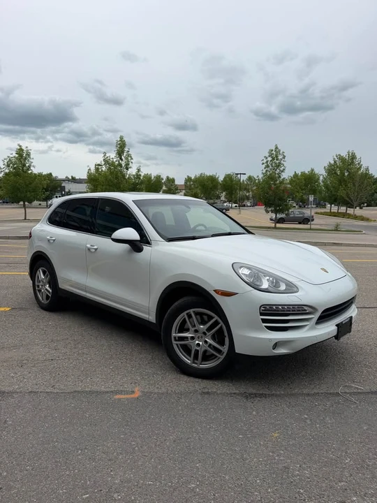 2012 Porsche 958 Cayenne - Image 2 of 12