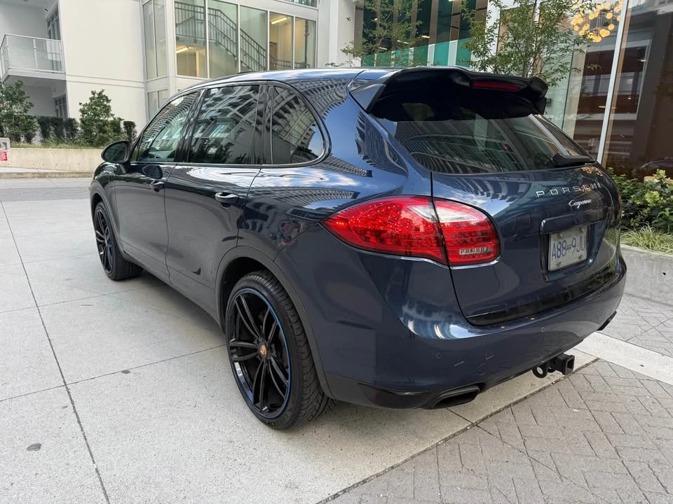 2012 Porsche 958 Cayenne - Image 8 of 20