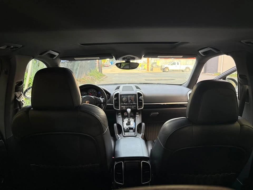 2012 Porsche 958 Cayenne - Image 11 of 20