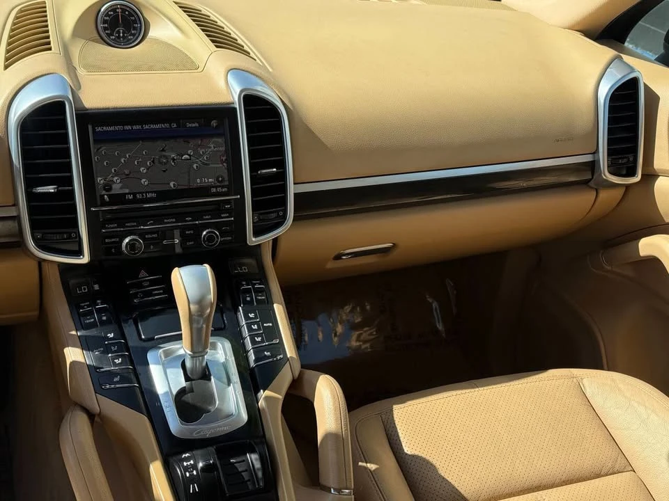 2012 Porsche 958 Cayenne - Image 6 of 20