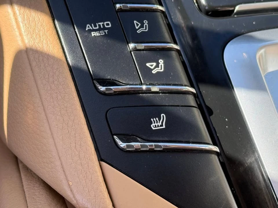 2012 Porsche 958 Cayenne - Image 11 of 20