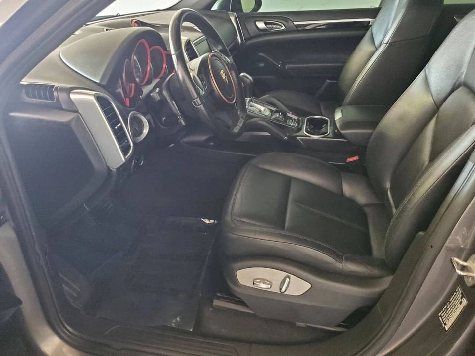 2012 Porsche 958 Cayenne - Image 9 of 20