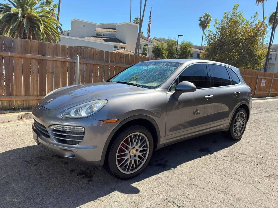 2012 Porsche 958 Cayenne - Image 3 of 7