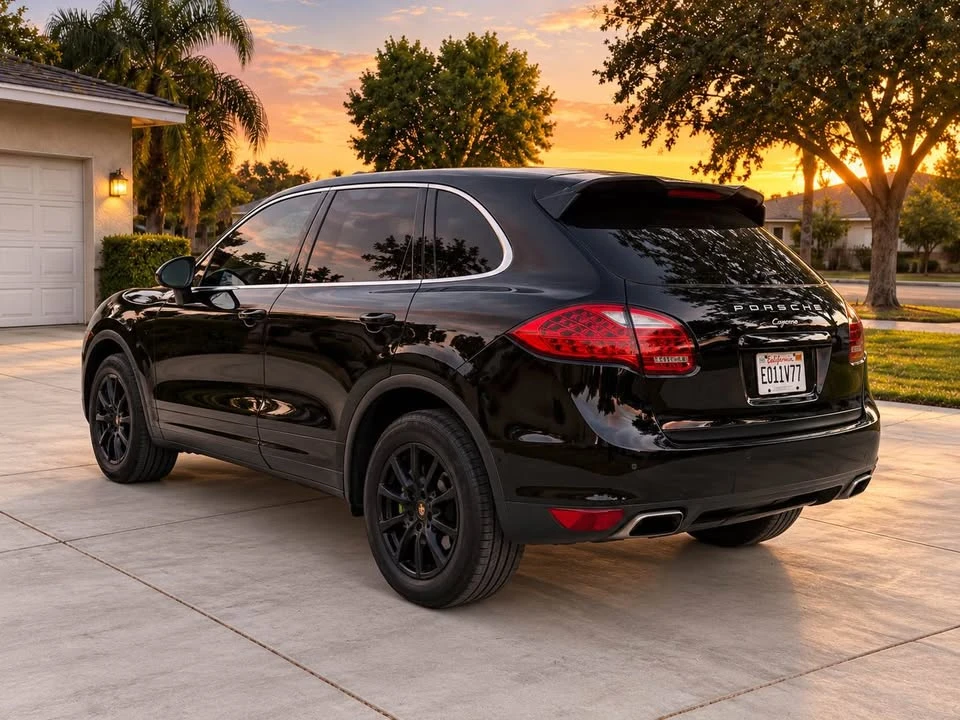 2012 Porsche 958 Cayenne - Image 4 of 11
