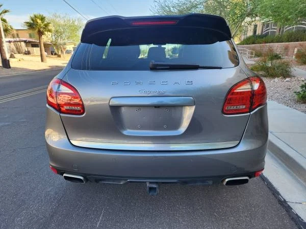 2012 Porsche 958 Cayenne - Image 9 of 20