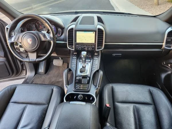 2012 Porsche 958 Cayenne - Image 12 of 20