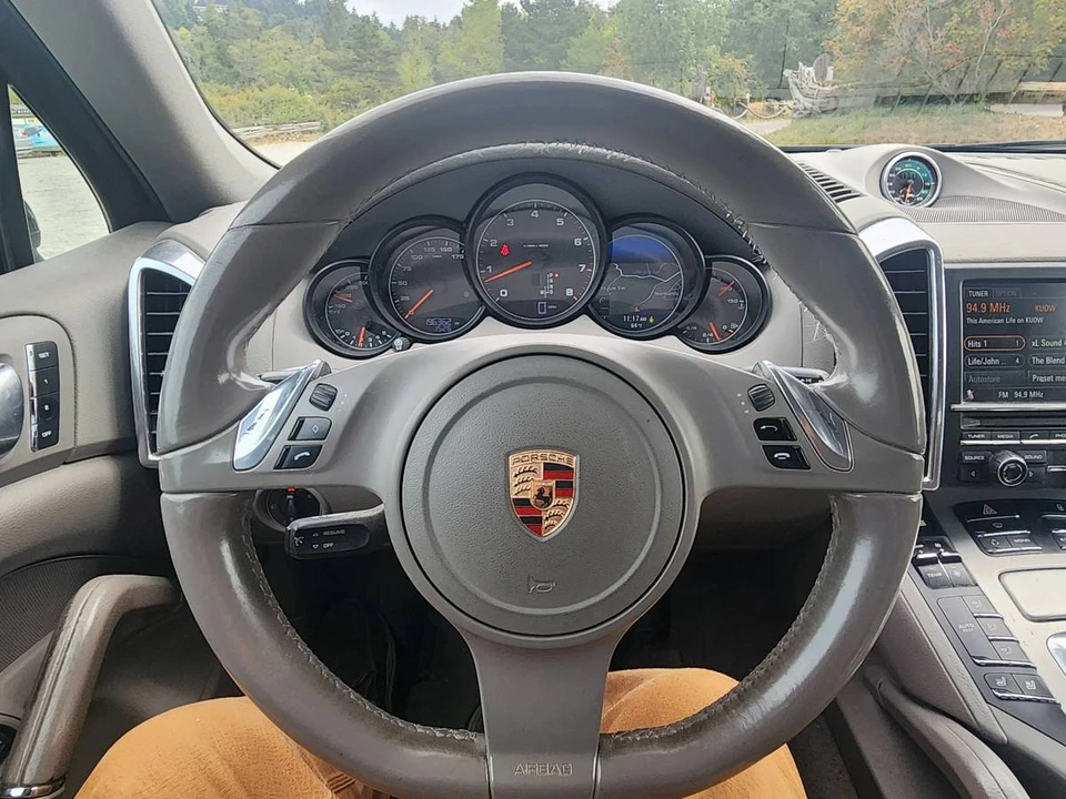 2012 Porsche 958 Cayenne - Image 10 of 11