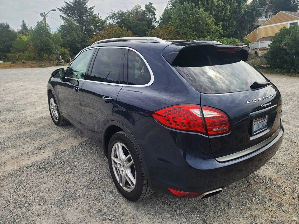 2012 Porsche 958 Cayenne - Image 3 of 11