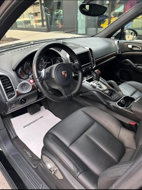 2012 Porsche 958 Cayenne - Image 6 of 9