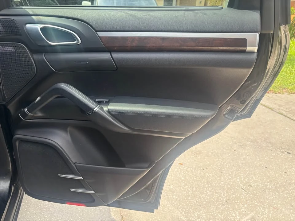 2012 Porsche 958 Cayenne - Image 14 of 20