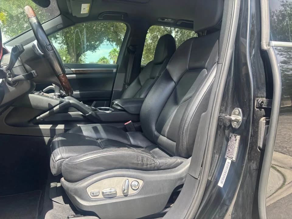 2012 Porsche 958 Cayenne - Image 6 of 20