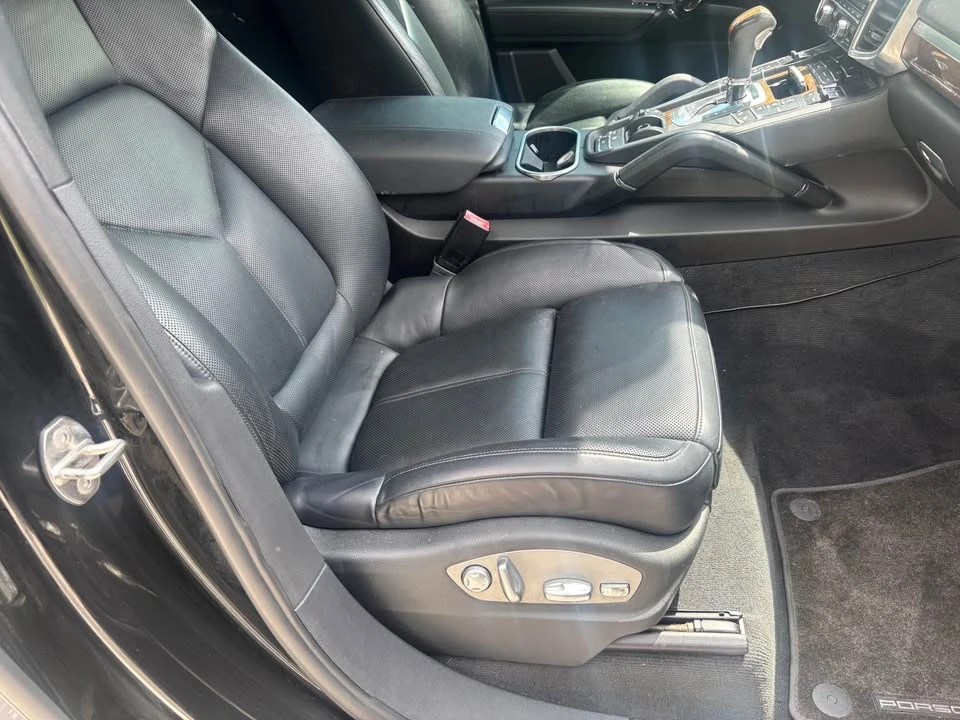 2012 Porsche 958 Cayenne - Image 11 of 20
