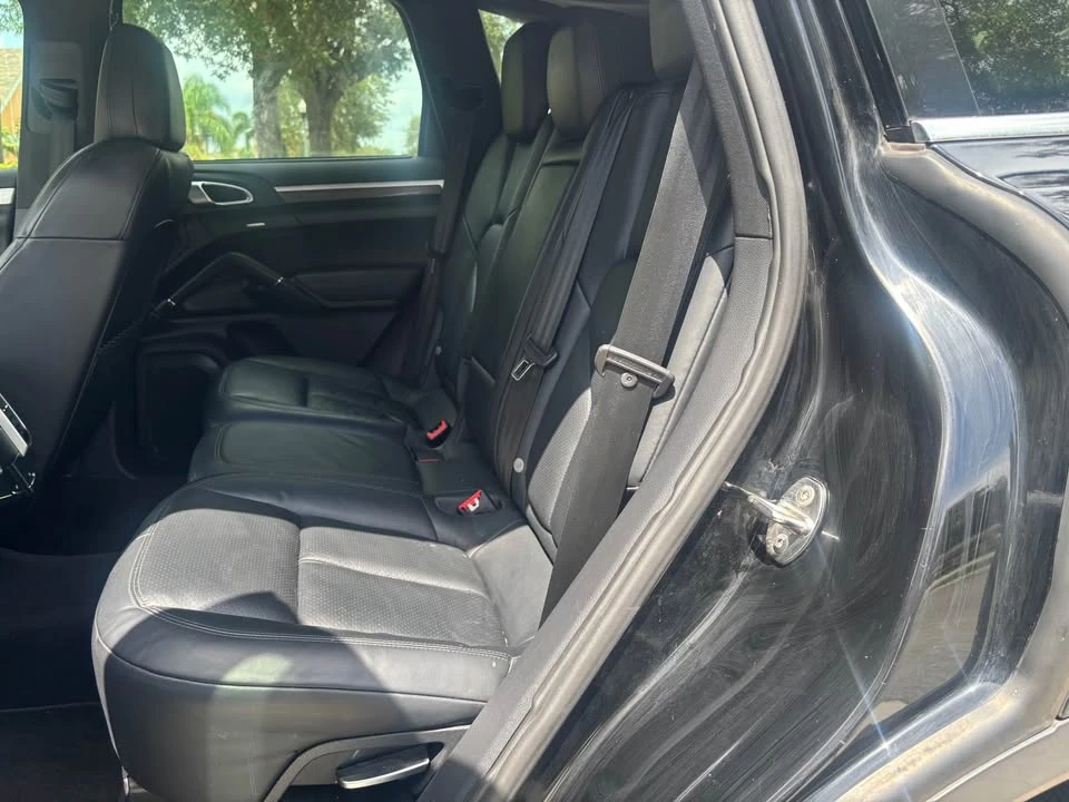 2012 Porsche 958 Cayenne - Image 8 of 20