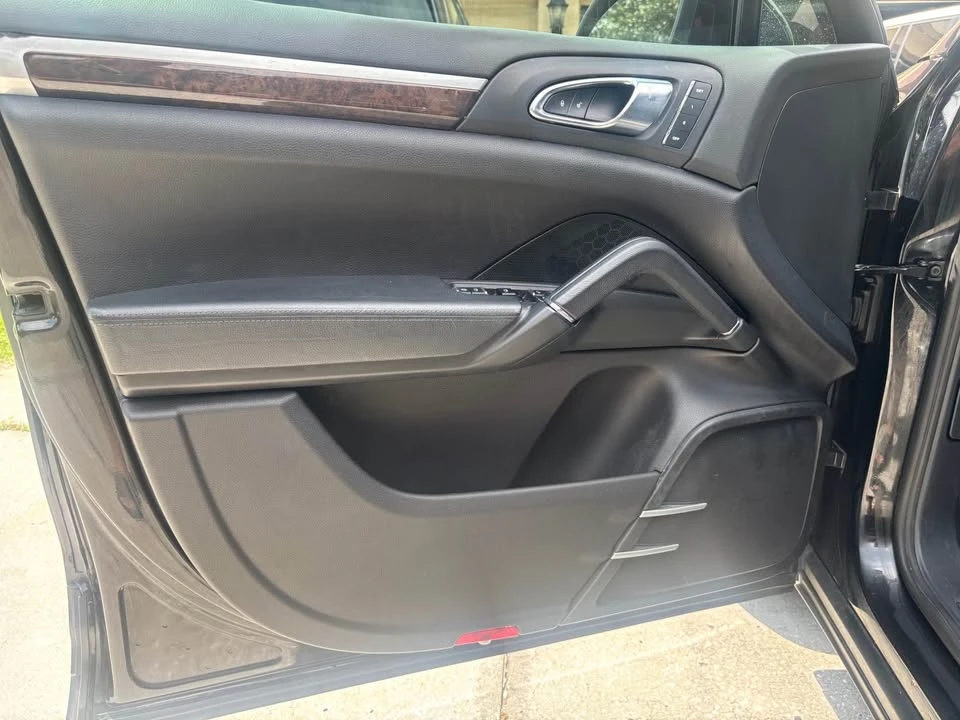 2012 Porsche 958 Cayenne - Image 7 of 20