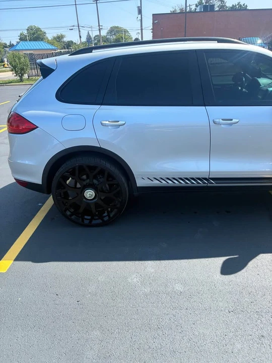 2012 Porsche 958 Cayenne - Image 7 of 14