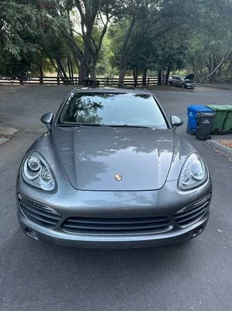 2012 Porsche 958 Cayenne S - Image 2 of 7