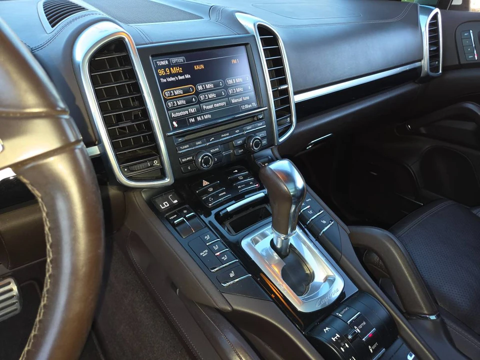 2012 Porsche 958 Cayenne S - Image 11 of 13