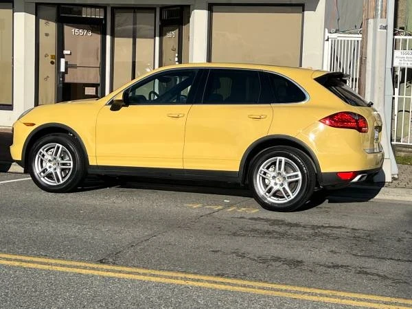 2012 Porsche 958 Cayenne S - Image 10 of 15