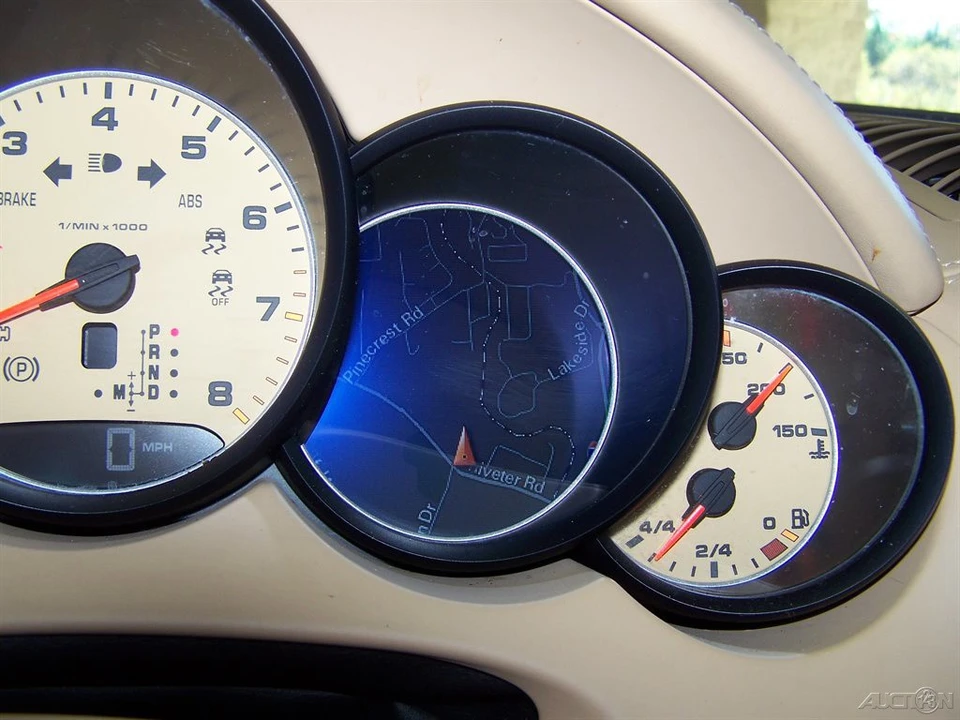 2012 Porsche 958 Cayenne S - Image 10 of 12