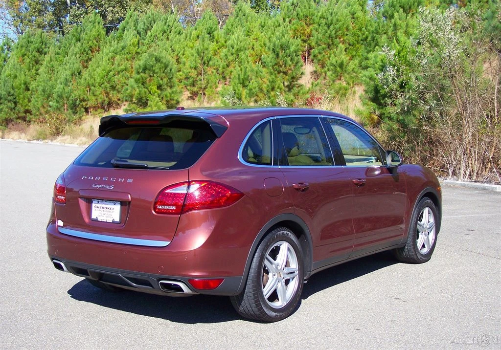2012 Porsche 958 Cayenne S - Image 5 of 12