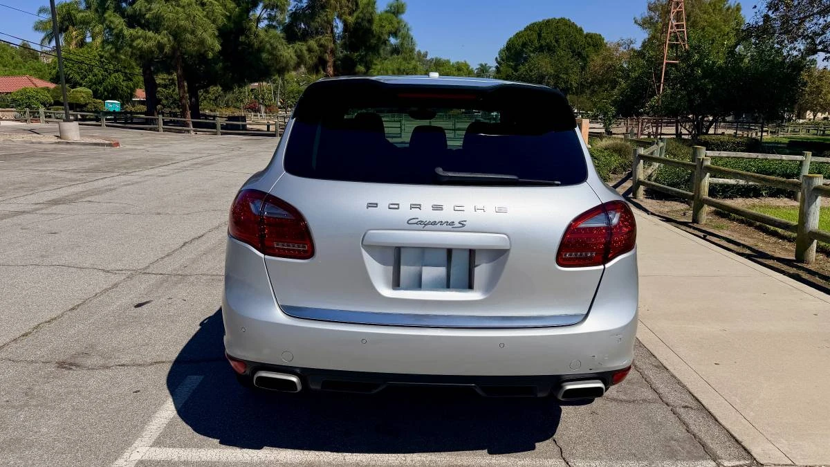 2012 Porsche 958 Cayenne S - Image 4 of 16