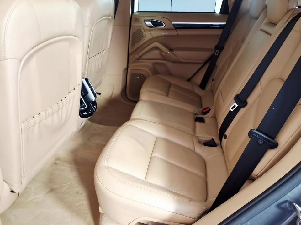 2012 Porsche 958 Cayenne S - Image 6 of 6