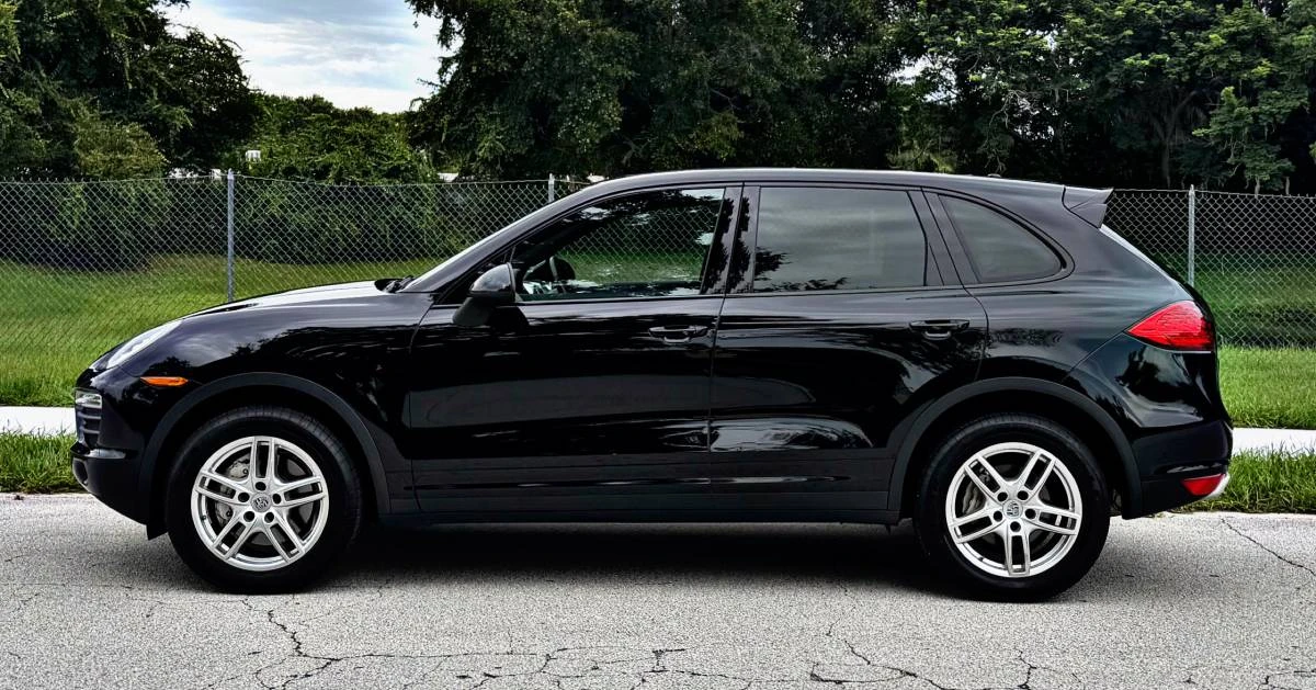 2012 Porsche 958 Cayenne S - Image 2 of 21