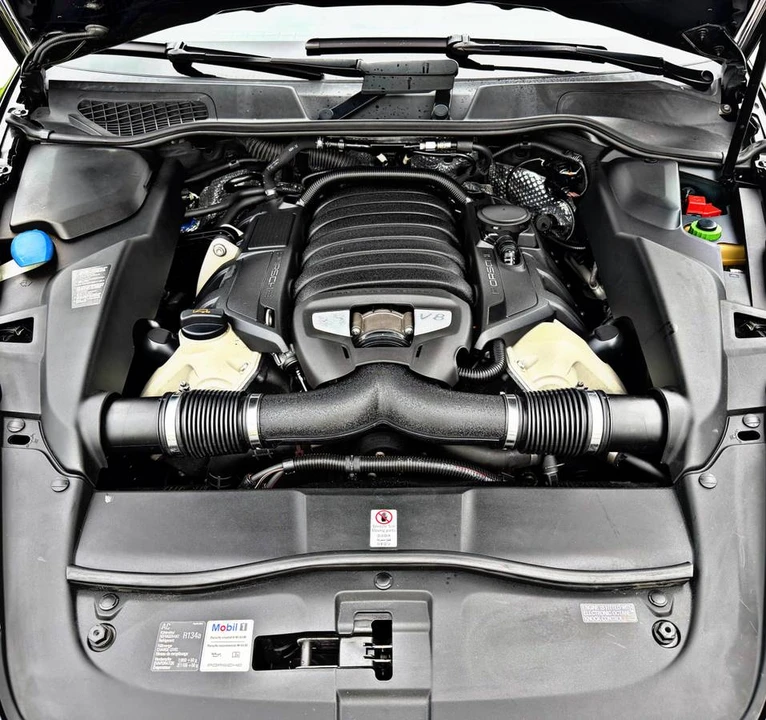 2012 Porsche 958 Cayenne S - Image 9 of 21