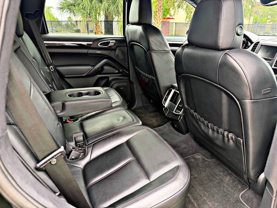 2012 Porsche 958 Cayenne S - Image 15 of 21