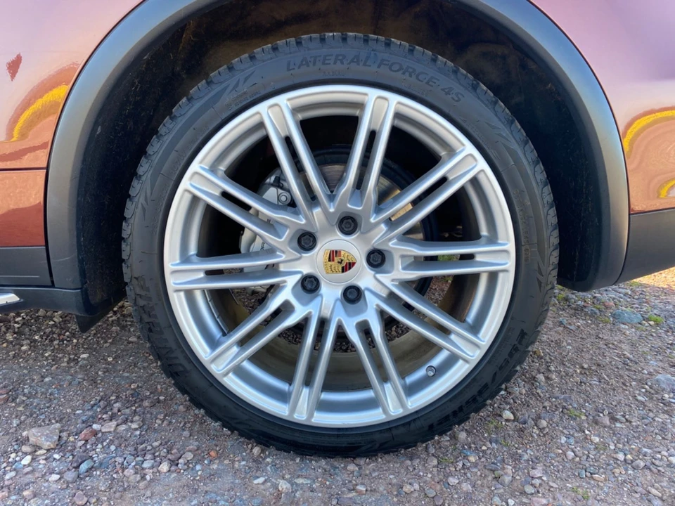 2012 Porsche 958 Cayenne S - Image 11 of 15