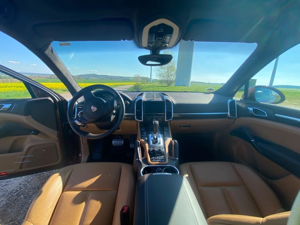 2012 Porsche 958 Cayenne S - Image 6 of 15