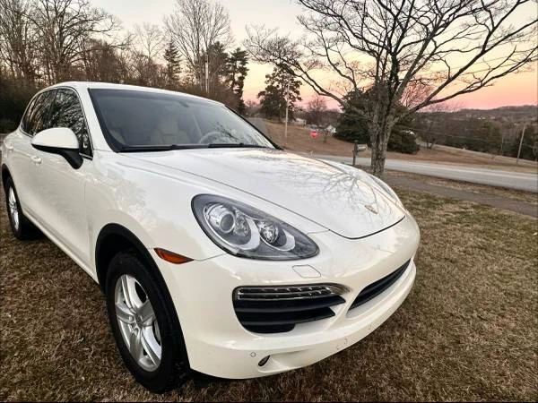 2012 Porsche 958 Cayenne S - Image 8 of 21