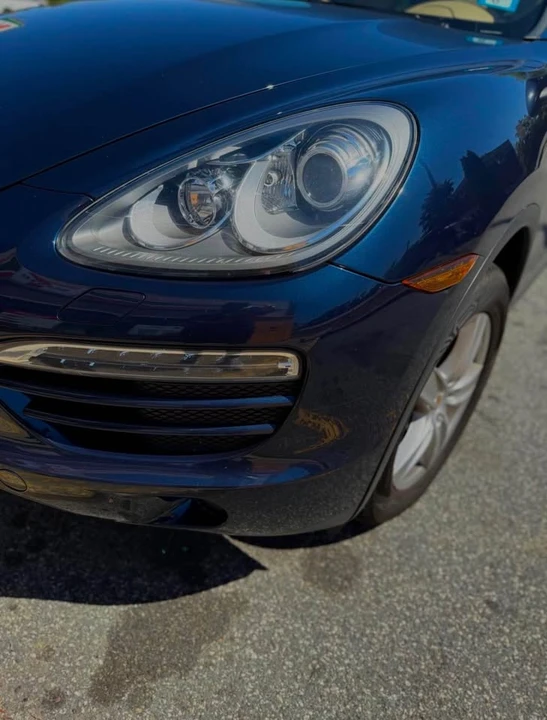 2012 Porsche Cayenne - Image 15 of 18