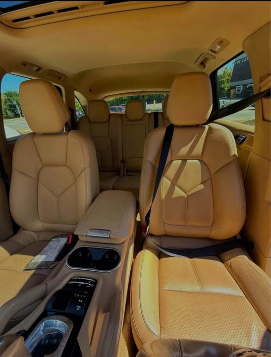 2012 Porsche Cayenne - Image 4 of 18
