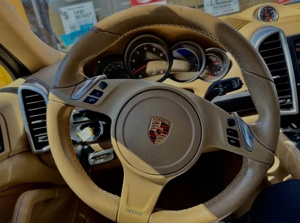 2012 Porsche Cayenne - Image 6 of 18