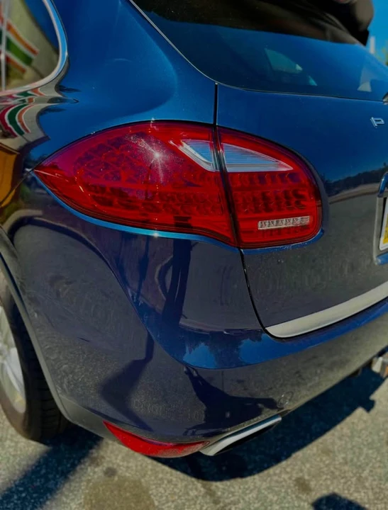 2012 Porsche Cayenne - Image 12 of 18
