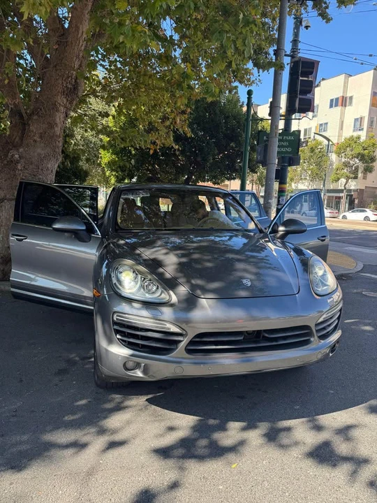 2012 Porsche 958 Cayenne - Image 6 of 11