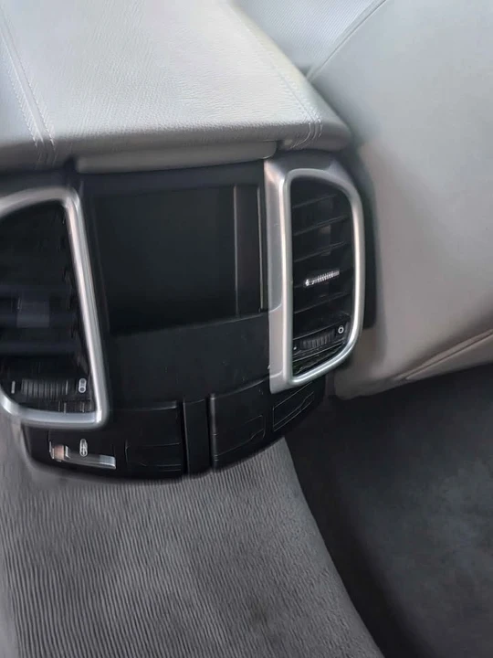 2012 Porsche 958 Cayenne - Image 15 of 18
