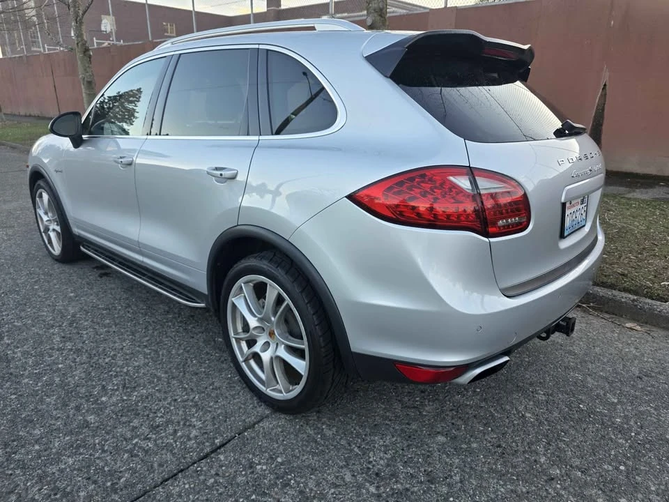 2012 Porsche 958 Cayenne - Image 6 of 18