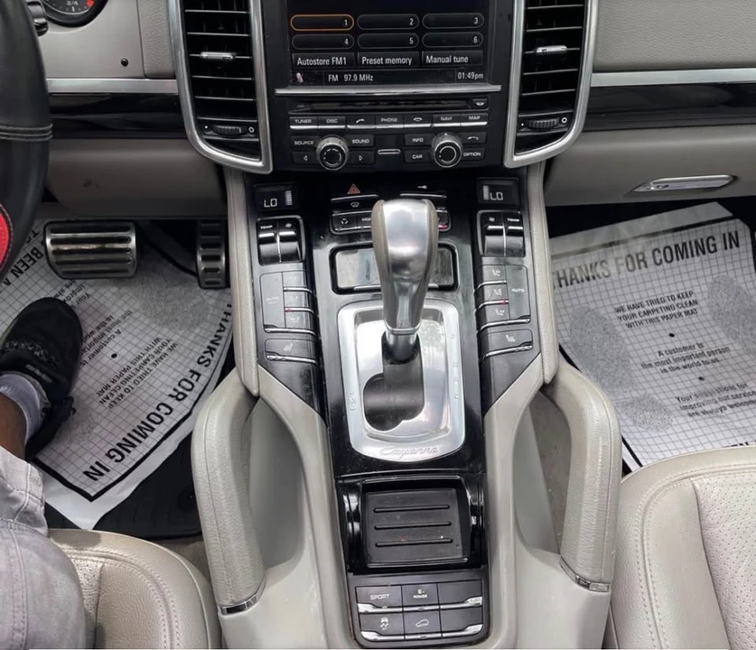 2012 Porsche 958 Cayenne - Image 15 of 20