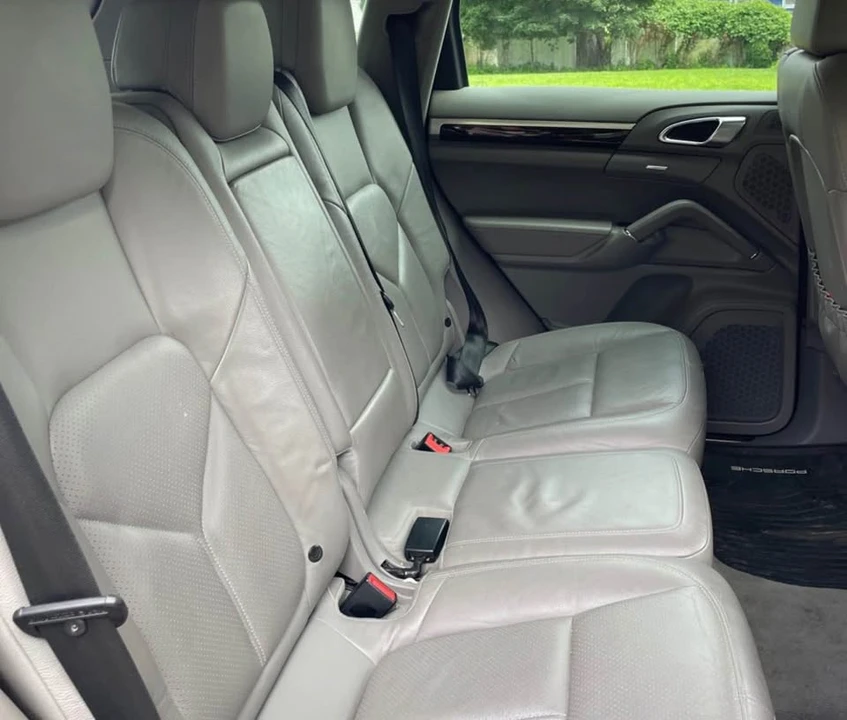 2012 Porsche 958 Cayenne - Image 16 of 20